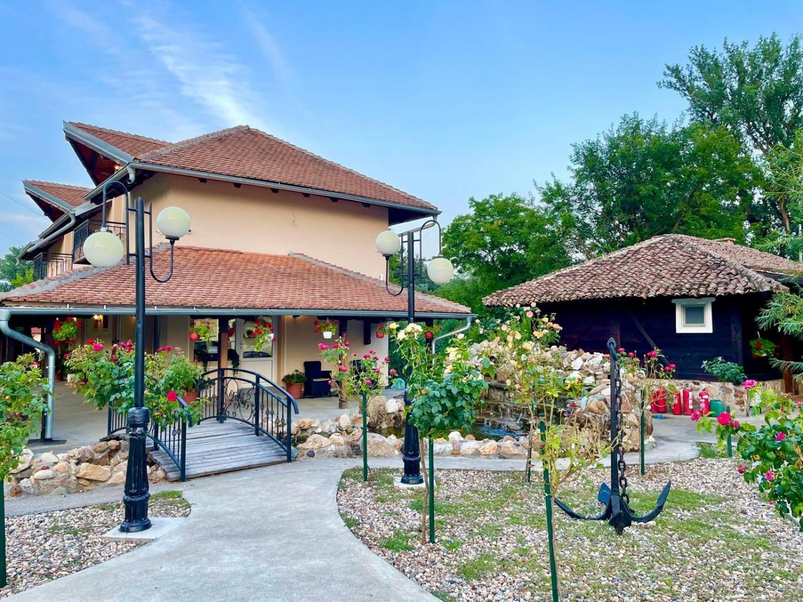 Ferienwohnung Moravska Obala - Prenociste I Restoran Velika Plana Exterior foto