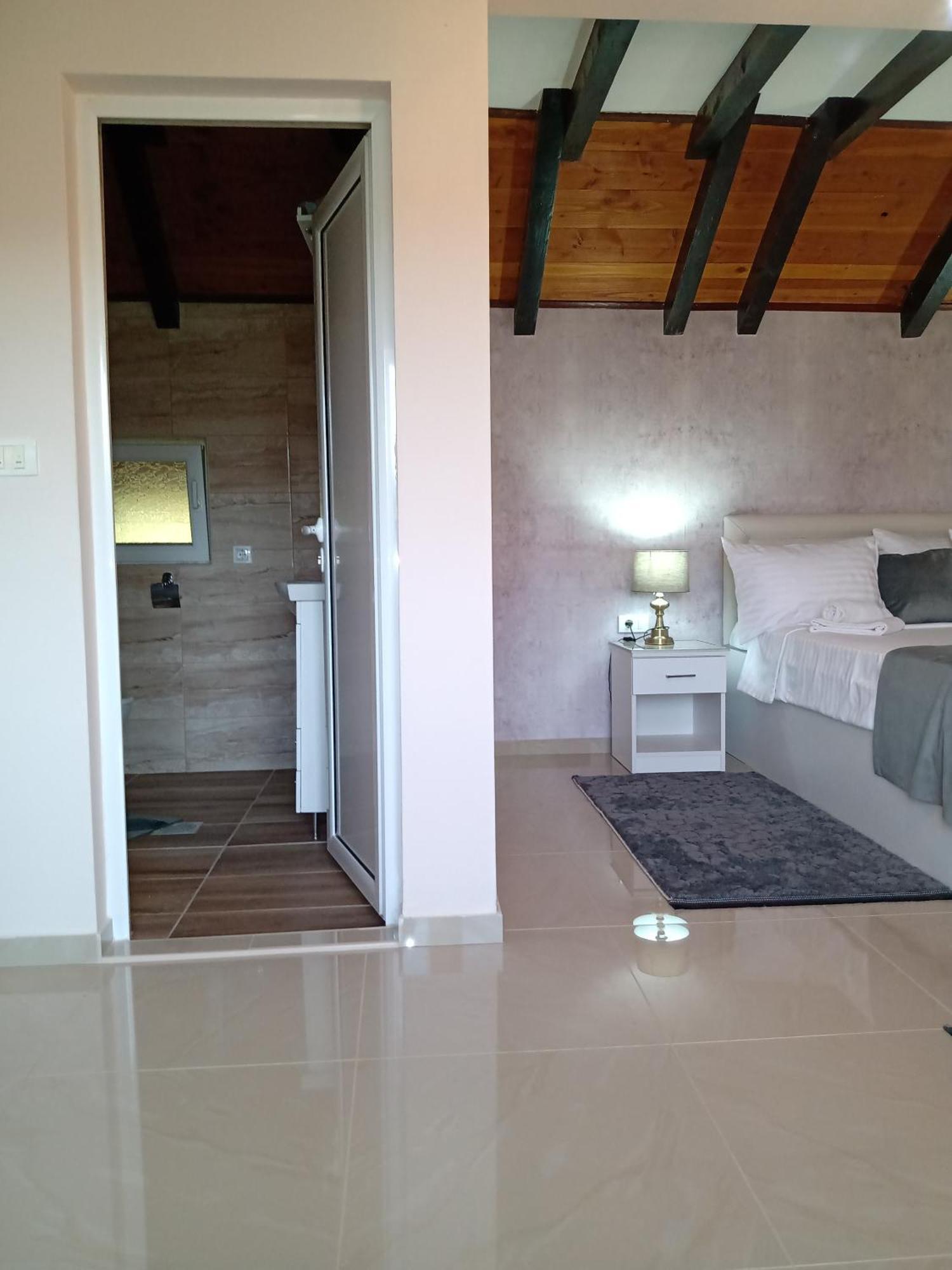 Ferienwohnung Moravska Obala - Prenociste I Restoran Velika Plana Exterior foto